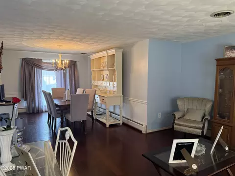 Dining - 188 Drakes Ln, Old Forge, PA 18518 photo 2 of 3