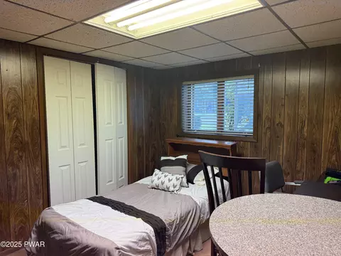 Bedroom - 188 Drakes Ln, Old Forge, PA 18518 photo 5 of 6