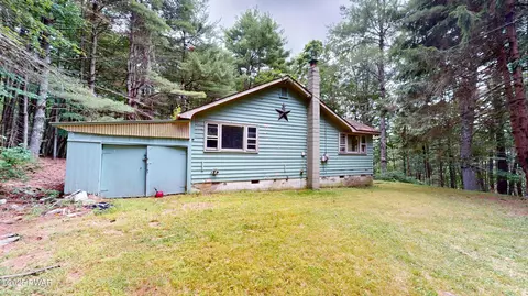 108 Pine Hill Ln, Dingmans Ferry, PA 18328