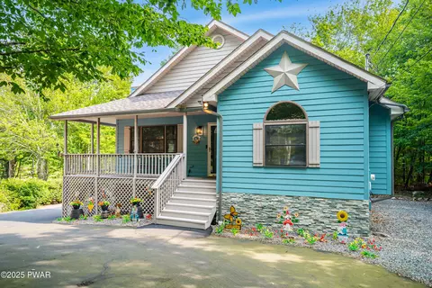 38 Windemere Ct, Lake Ariel, PA 18436