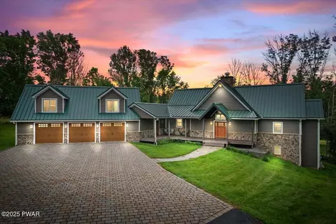 1038 Milanville Rd, Beach Lake, PA 18405