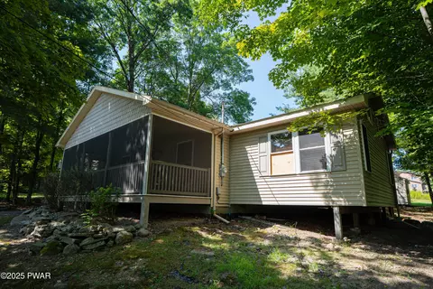 210 Deerfield Rd, Lake Ariel, PA 18436