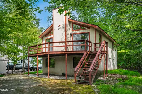 277 Chestnuthill Dr, Lake Ariel, PA 18436