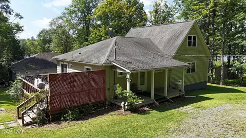 64 Mud Pond Rd, Equinunk, PA 18417