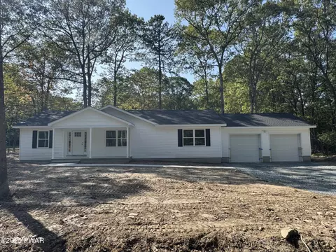 148 Stateway Dr, Milford, PA 18337