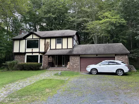 230 234 Clove Rd, Montague, NJ 07827
