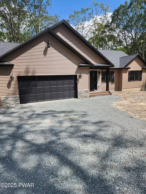113 Gwinnett Rd, Milford, PA 18337
