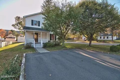 316 W High St, Milford, PA 18337