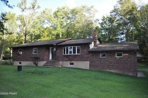154 Slish Rd, Honesdale, PA 18431