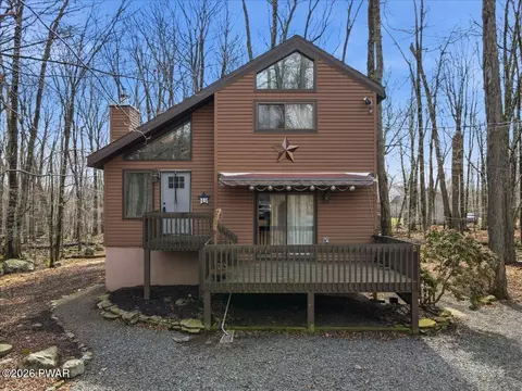 5 Leah Ln, Gouldsboro, PA 18424