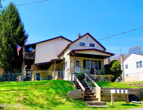 933 Owego Tpke, Simpson, PA 18407