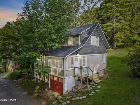18 Elbert Behling Rd, Beach Lake, PA 18405