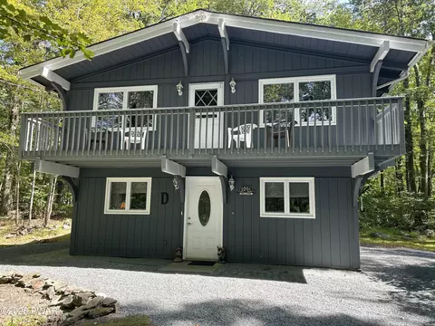 805 Forest Pl, Hawley, PA 18428