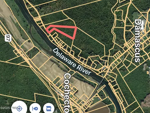 River Road, Damascus, PA 18415
