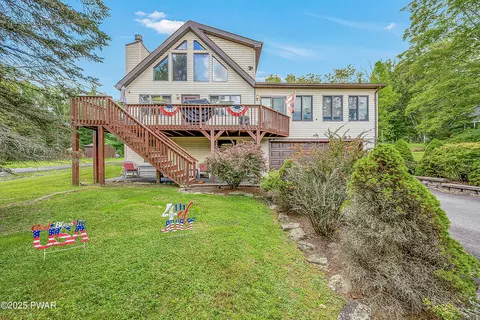 58 Forest Ln, Lake Ariel, PA 18436