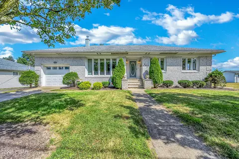 602 Milwaukee Ave, Old Forge, PA 18518