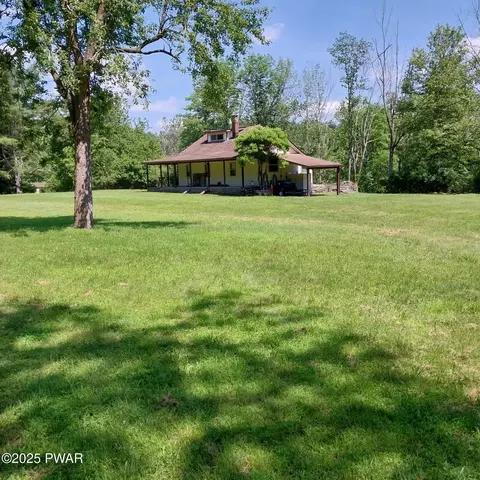 134 Markle Rd, Hawley, PA 18428