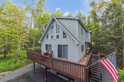 49 Brookfield Rd, Lake Ariel, PA 18436