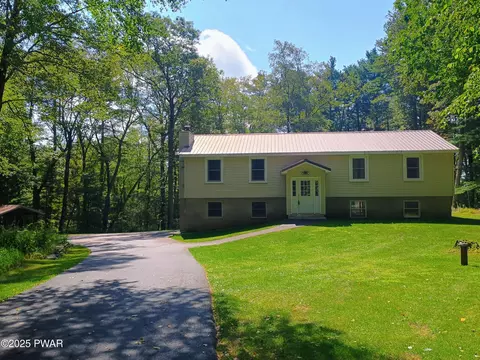 119 Sequoia Ln, Milford, PA 18337