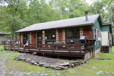 127 Karl Hope Boulevard Blvd, Lackawaxen, PA 18435
