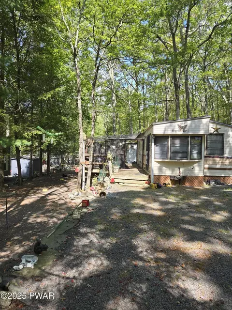 1855 Glenwood Lndg, Milford, PA 18337