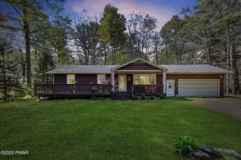 1229 Pocono Dr, Gouldsboro, PA 18424