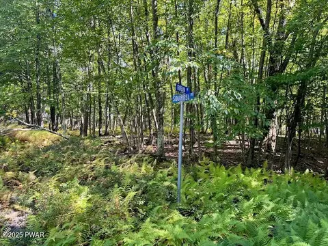 lot425 Corner Squirrel Robin Ln, Dingmans Ferry, PA 18328