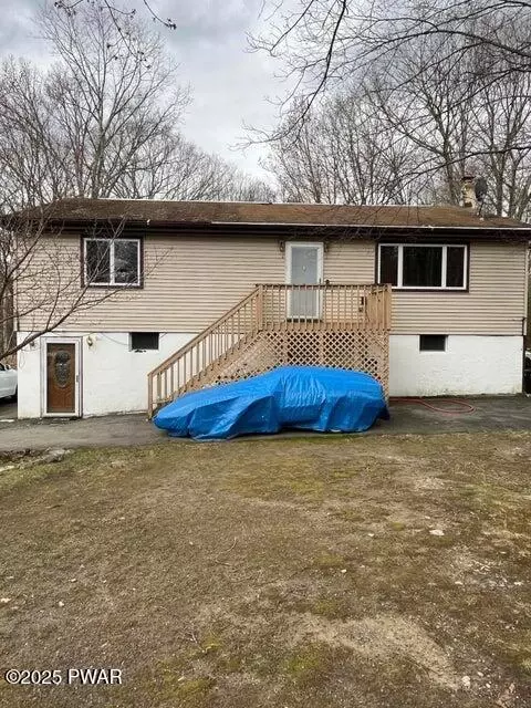 2221 Eagle Path, Bushkill, PA 18324