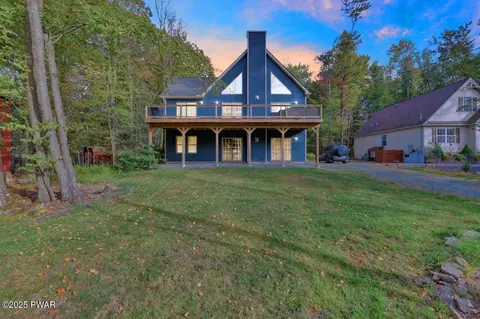 120 Rockway Rd, Lake Ariel, PA 18436