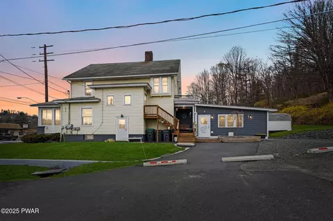 225 Willow Ave, Honesdale, PA 18431