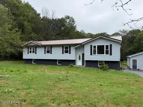 53 Elkview, Clifford Township, PA 18421