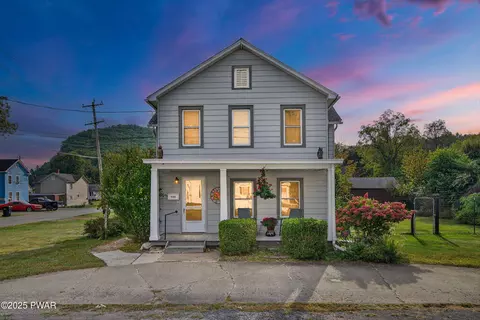 900 1st St, Matamoras, PA 18336
