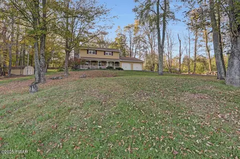 207 Prompton Rd, Honesdale, PA 18431