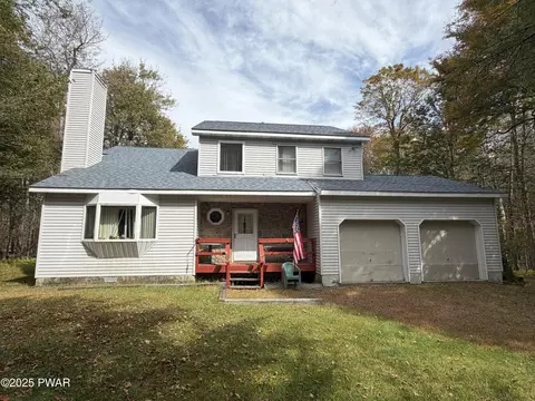 1018 Valley Rd, Newfoundland, PA 18445