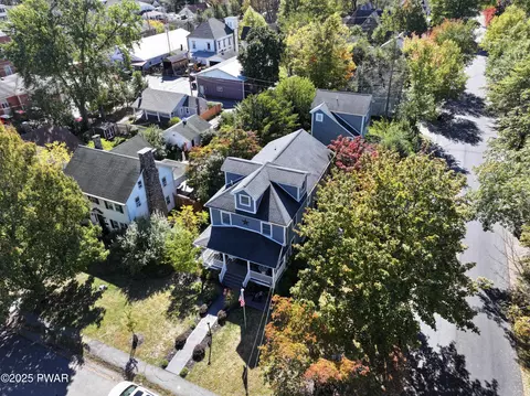 112 W High St, Milford, PA 18337