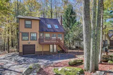 176 N Fairway Dr, Lake Ariel, PA 18436