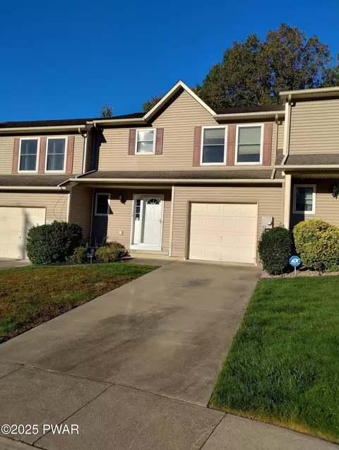 1114 Sunset Dr, Pittston, PA 18640