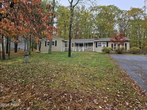 202 Gold Key Rd, Milford, PA 18337