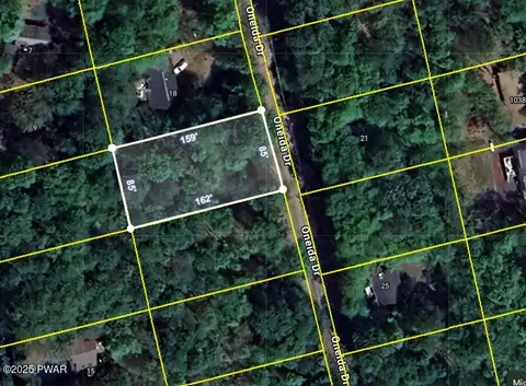 20 Oneida Dr, Gouldsboro, PA 18424