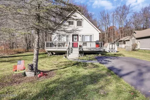 55 Rockway Rd, Lake Ariel, PA 18436