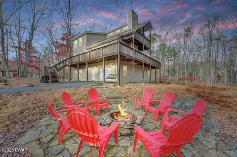 117 Bowspirit Ln, Lackawaxen, PA 18435