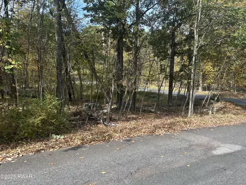 lot2 Sandstone Dr, Dingmans Ferry, PA 18328