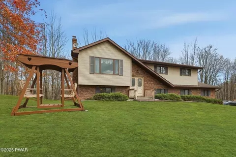 901 Goose Pond Rd, Lake Ariel, PA 18436