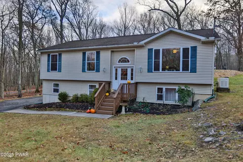 133 Hebula Rd, Milford, PA 18337