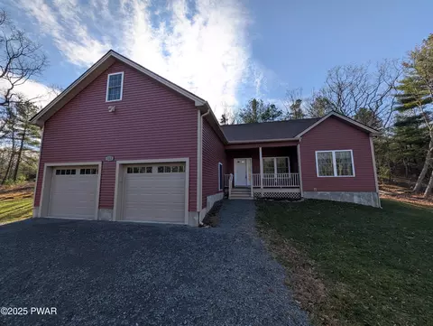 163 Erie Rd, Shohola, PA 18458