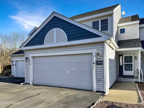 4068 Circle Ct, Milford, PA 18337