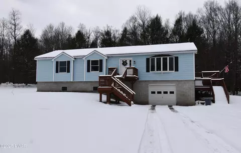 105 Forks Bridge Rd, Newfoundland, PA 18445