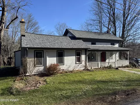 720 Perkins Pond Rd, Beach Lake, PA 18405