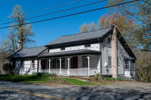 720 Perkins Pond Rd, Beach Lake, PA 18405