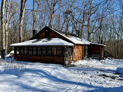 328 Route 739, Blooming Grove, PA 18428